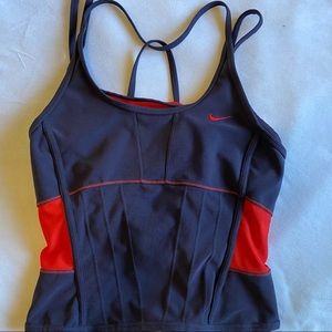 Nike top